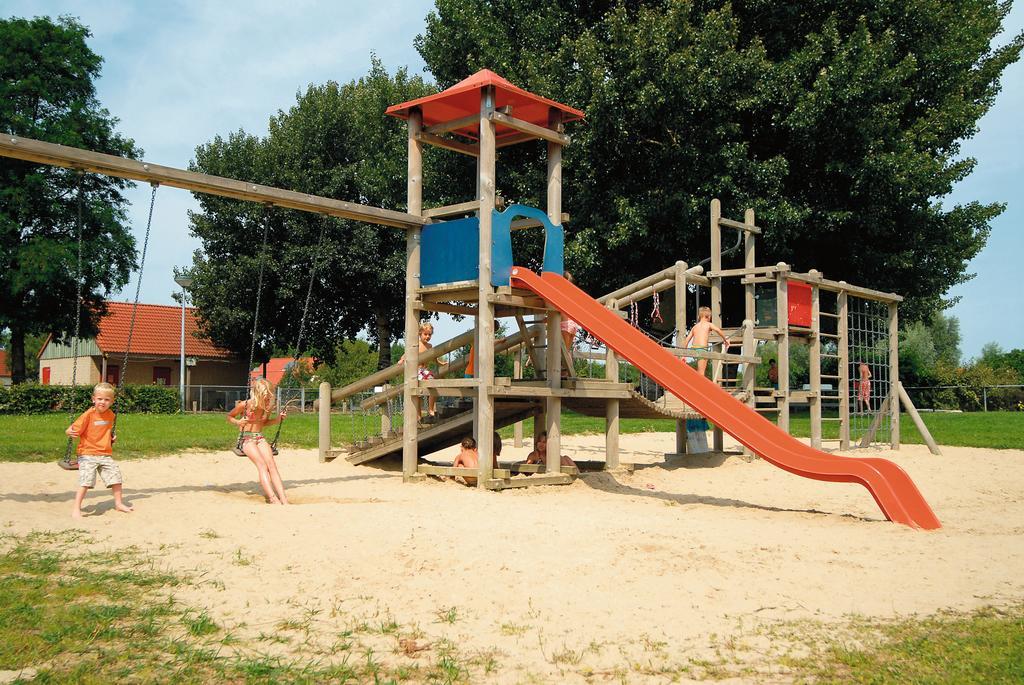 Vakantiepark De Groene Heuvels Ewijk Exterior photo